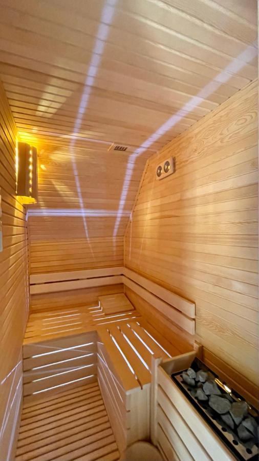 Panurlawoodenhouse Oezel Havuz& Sauna Mavi Bagian luar foto