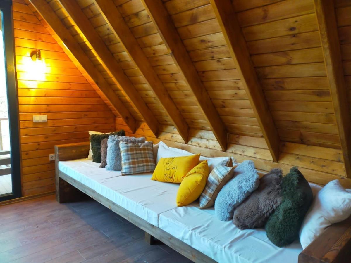 Panurlawoodenhouse Oezel Havuz& Sauna Mavi Bagian luar foto