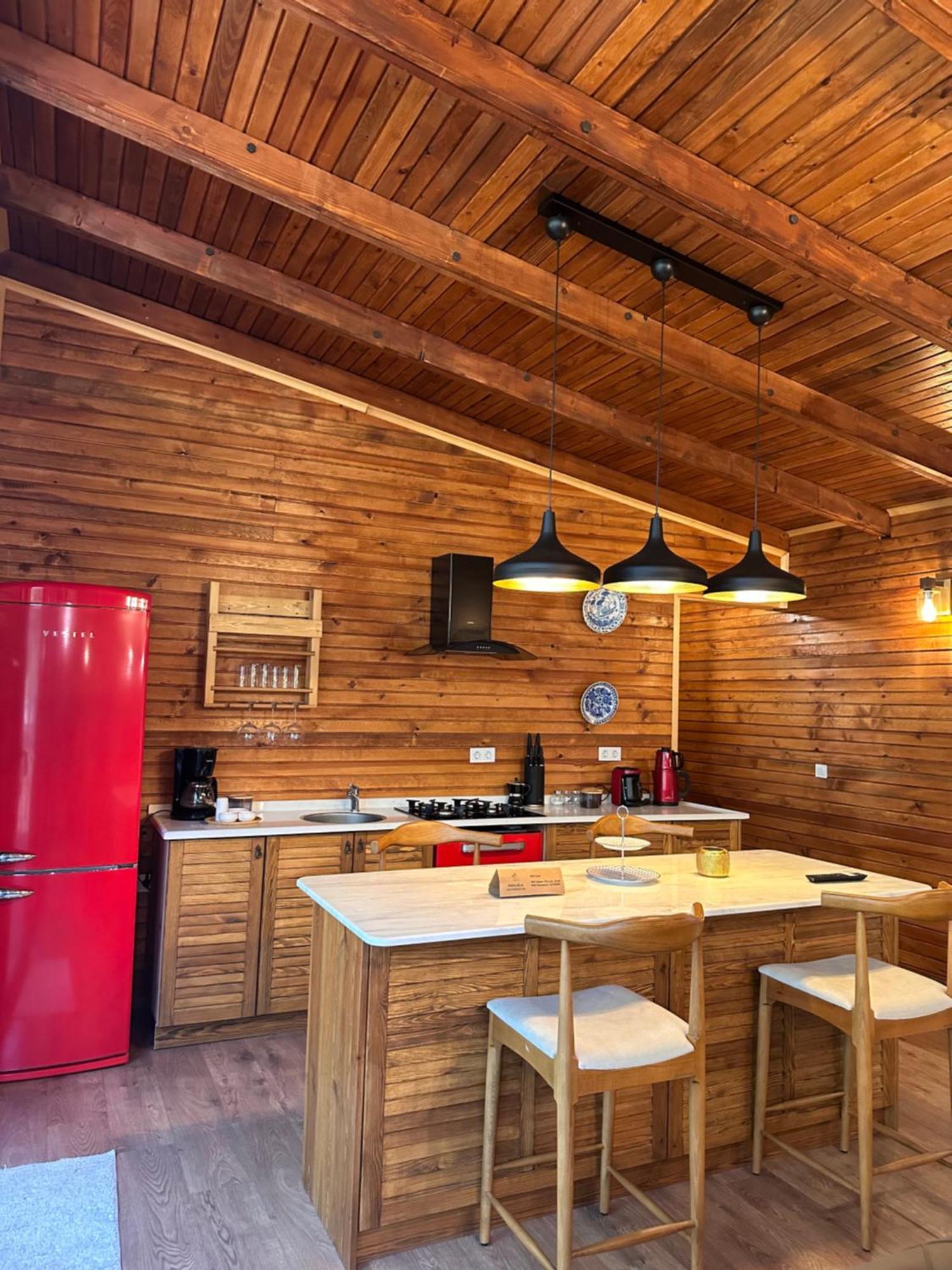 Panurlawoodenhouse Oezel Havuz& Sauna Mavi Bagian luar foto