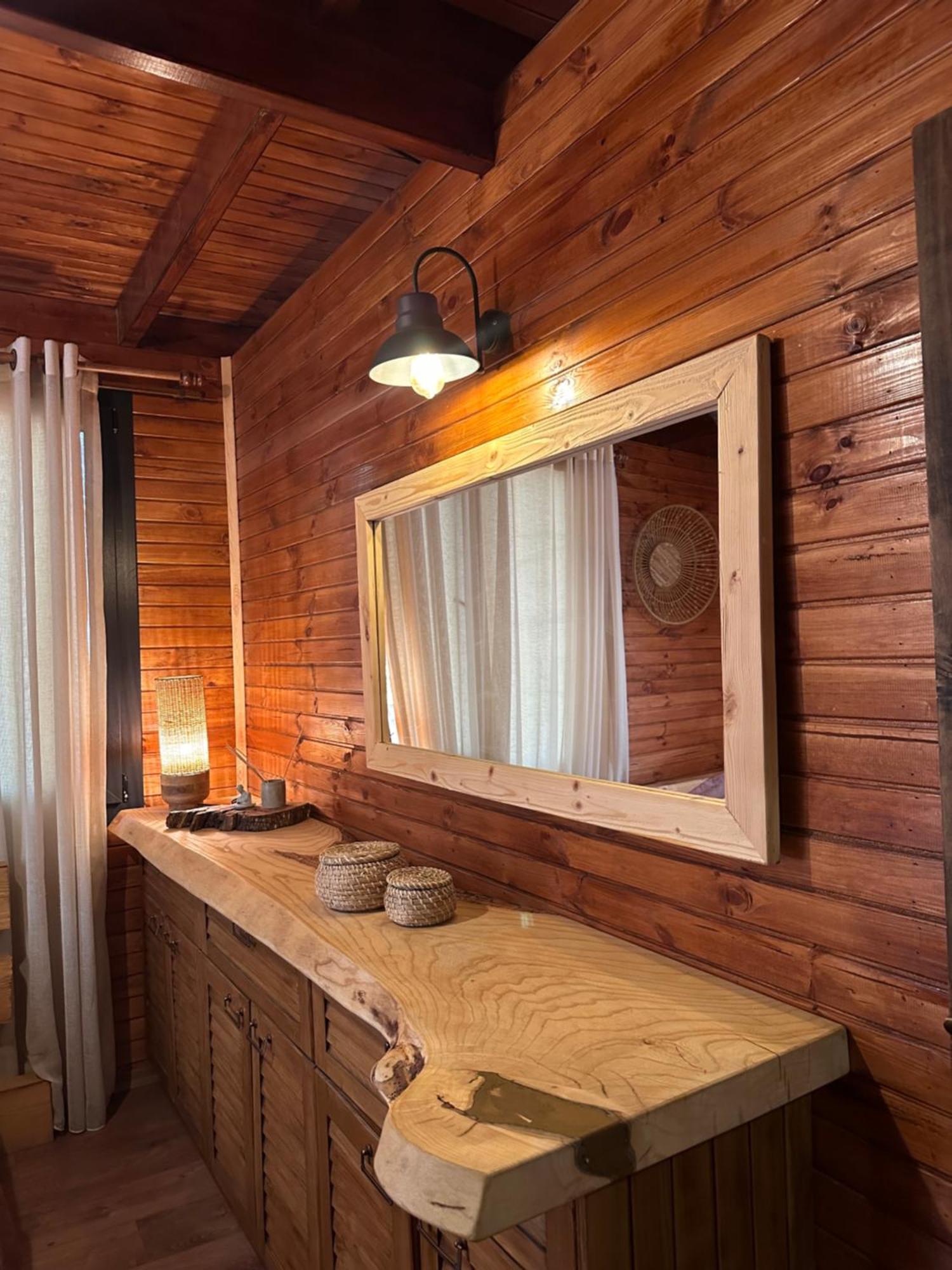Panurlawoodenhouse Oezel Havuz& Sauna Mavi Bagian luar foto