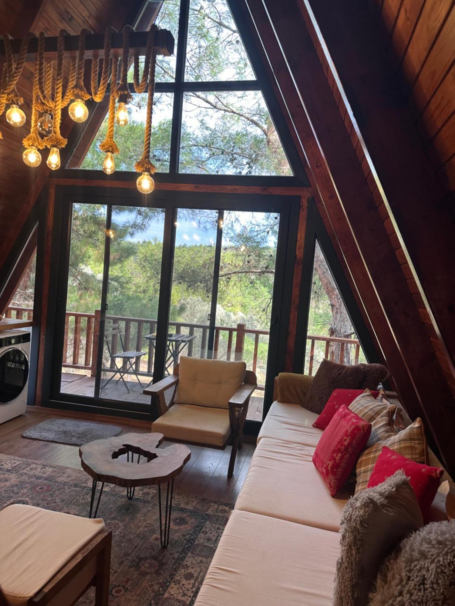 Panurlawoodenhouse Oezel Havuz& Sauna Mavi Bagian luar foto