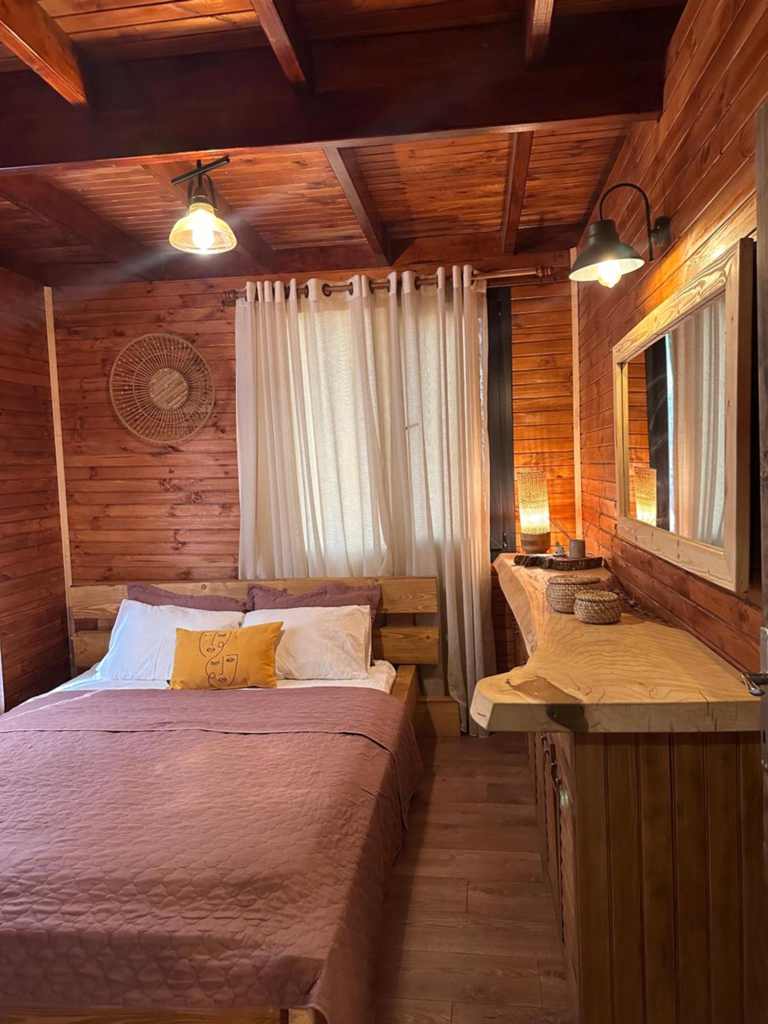 Panurlawoodenhouse Oezel Havuz& Sauna Mavi Bagian luar foto