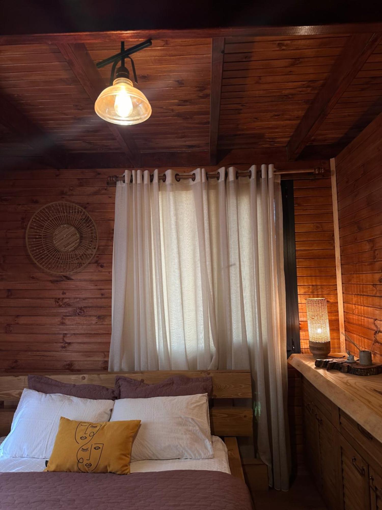 Panurlawoodenhouse Oezel Havuz& Sauna Mavi Bagian luar foto