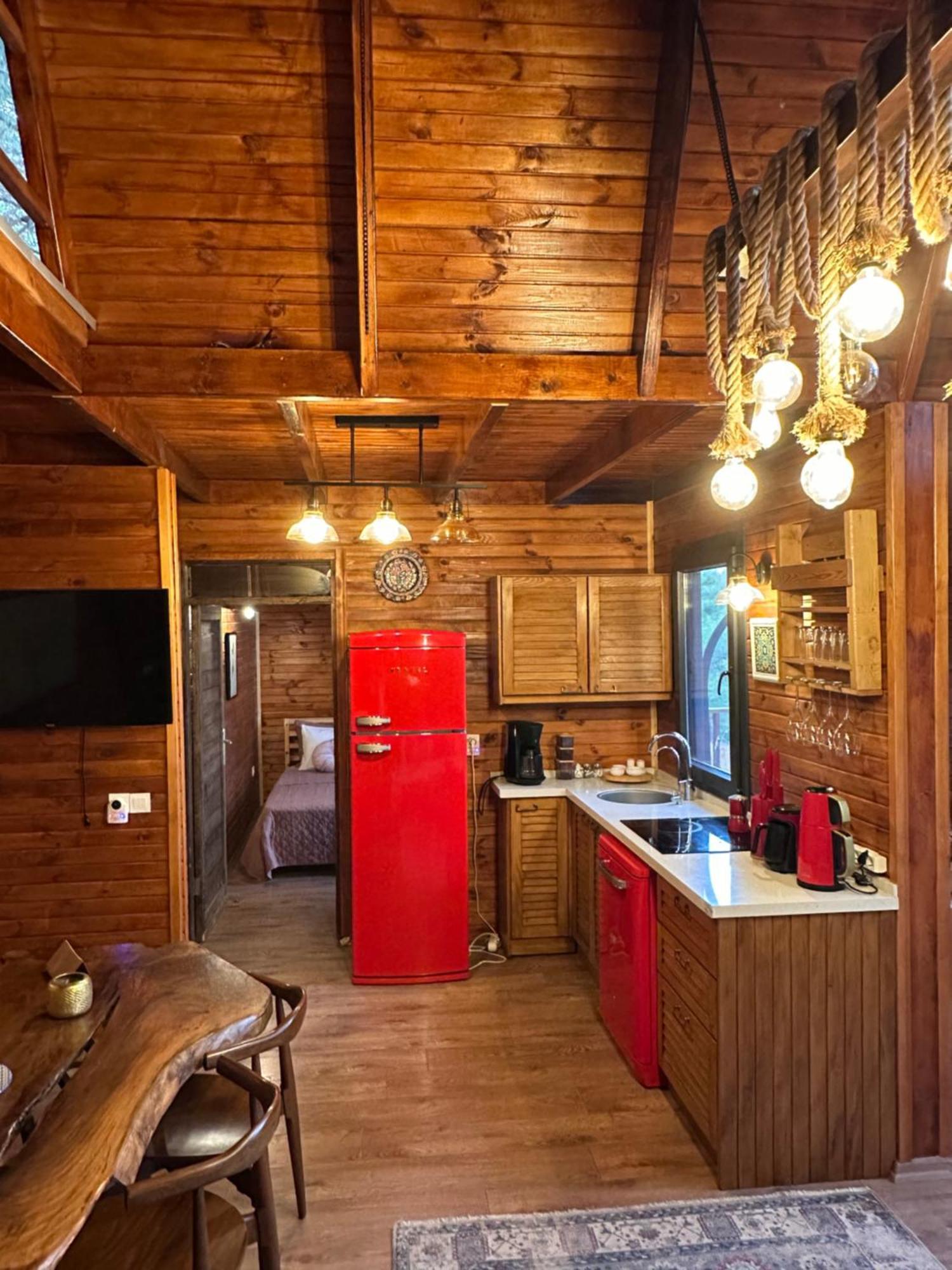 Panurlawoodenhouse Oezel Havuz& Sauna Mavi Bagian luar foto