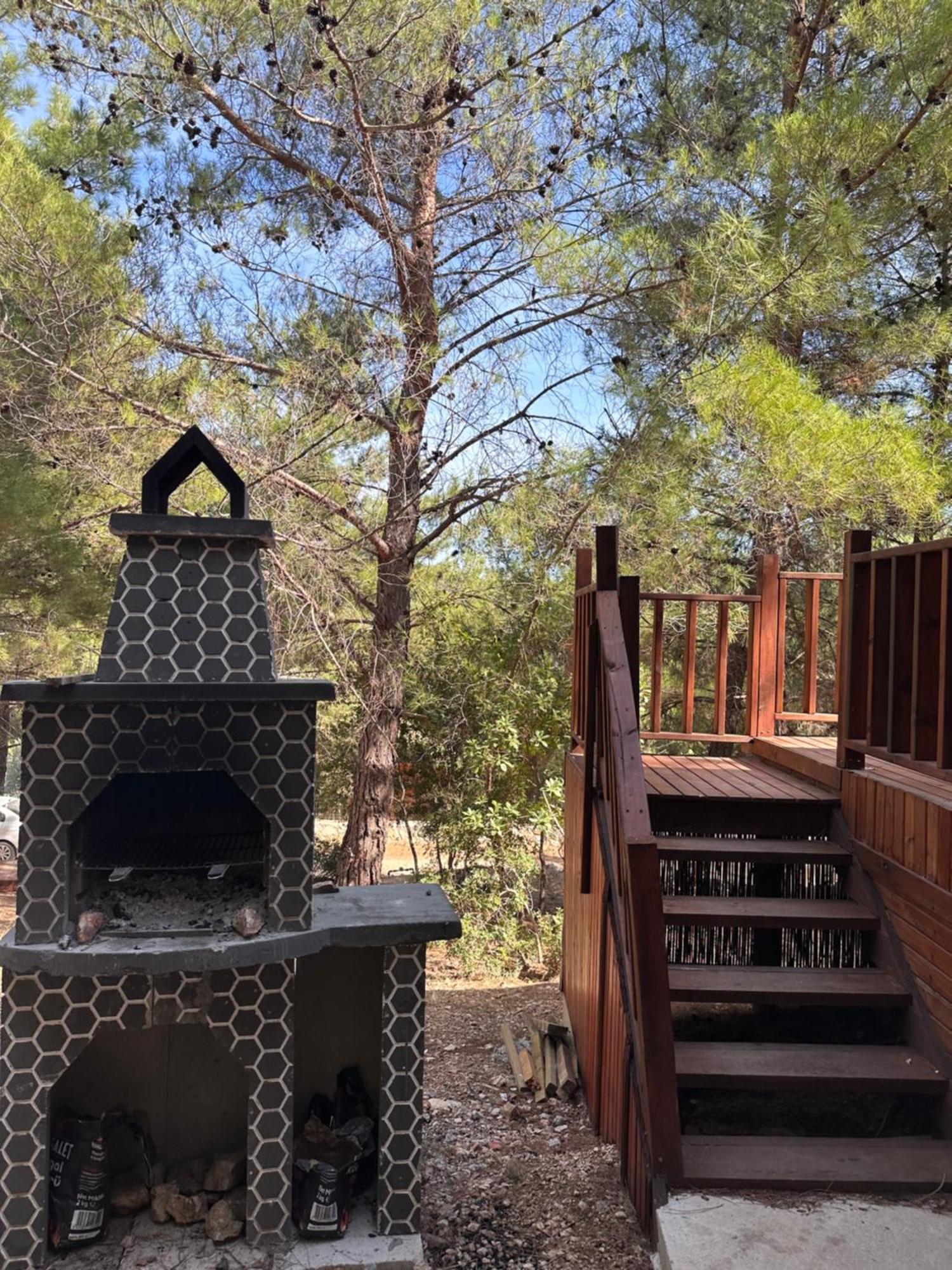 Panurlawoodenhouse Oezel Havuz& Sauna Mavi Bagian luar foto